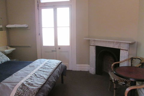 Maclean Hotel - Accommodation NT 5