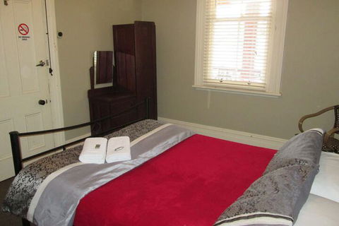 Maclean Hotel - Accommodation NT 2