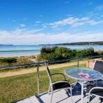 Jervis Bay Waterfront - NT Tourism 0