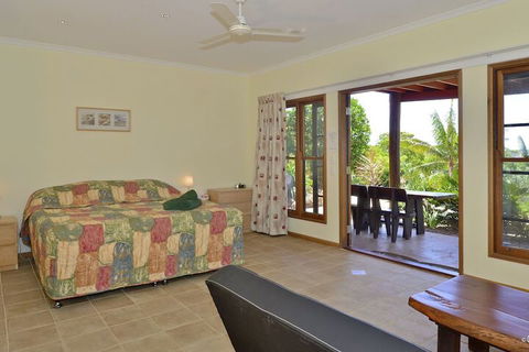 Escape 1770- Adults Only - Accommodation NT 6