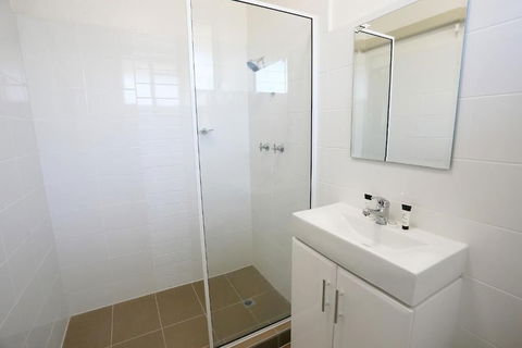 Q Express - Accommodation NT 5