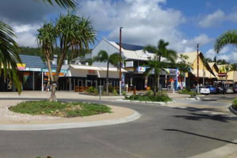 Airlie Court Units - Accommodation NT 6