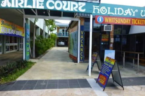 Airlie Court Units - Accommodation NT 3