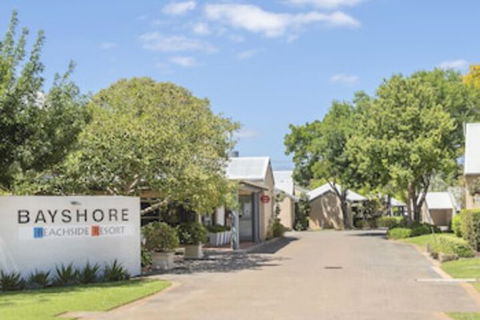 Bayshore Beachside Resort - NT Tourism 0