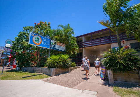 Airlie Beach YHA - Hostel - Accommodation NT 0