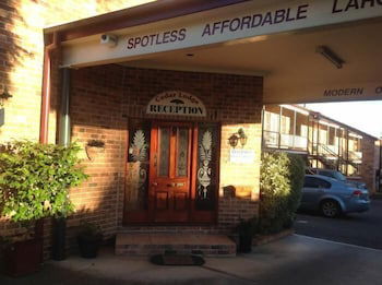Cedar Lodge Motel - Accommodation NT 0