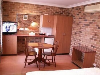 Cedar Lodge Motel - Accommodation NT 5