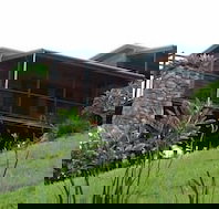 A Sacred Mountain Retreat - Accommodation NT