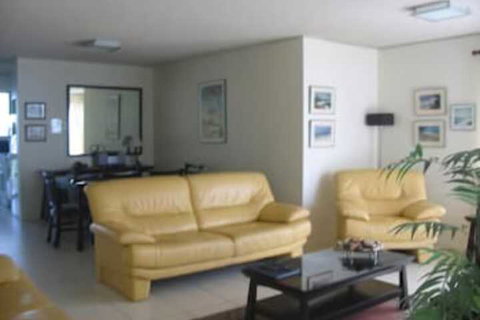 Estoril On Moffat - Accommodation NT 7