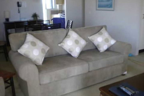 Estoril On Moffat - Accommodation NT 6