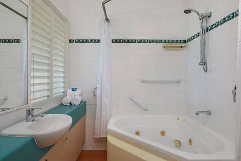 Alex Seaside Resort - Accommodation NT 6