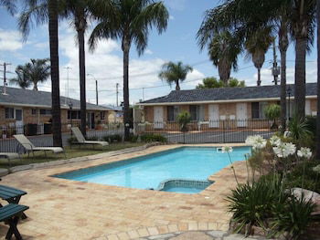Town & Country Motor Inn - NT Tourism 2
