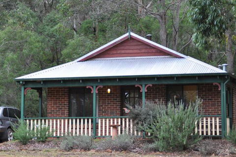 Karri Valley Chalets - Accommodation NT 6