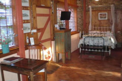 Eagle Foundry Bed & Breakfast - NT Tourism 5