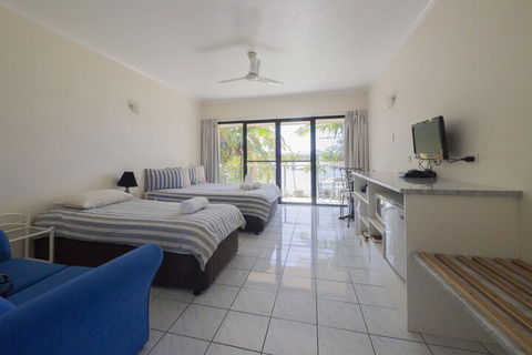 Hinchinbrook Marine Cove Resort - Accommodation NT 1