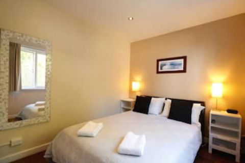Waikiki Beach Bed & Breakfast - Accommodation NT 7