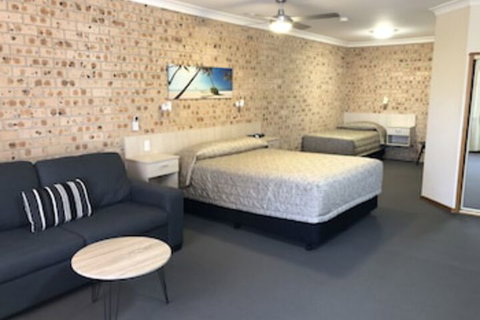 Cardiff Motor Inn - Accommodation NT 0