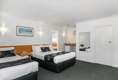 Flag Motor Lodge - Accommodation NT 4