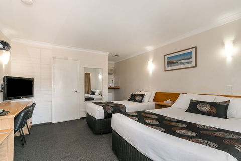 Flag Motor Lodge - Accommodation NT 6
