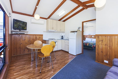 Naracoorte Holiday Park - Accommodation NT 6