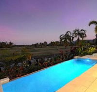 4 Cascade House Luxury Holiday Home - NT Tourism