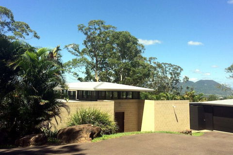 Phoenix Eumundi Bed & Breakfast - Accommodation NT 3