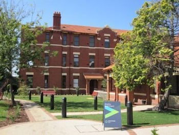 Fairfield VIC NT Tourism