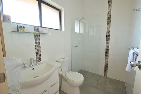 Top Of The Town Motel Benalla - NT Tourism 5