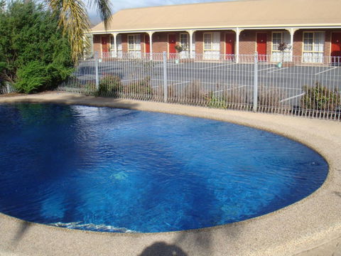 Top Of The Town Motel Benalla - NT Tourism 1