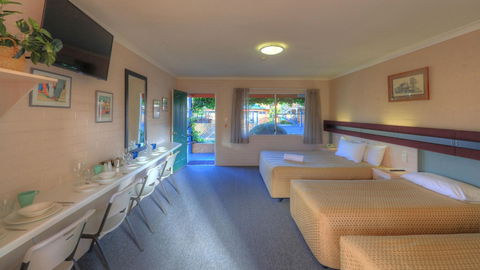 The Vines Motel And Cottages - NT Tourism 5