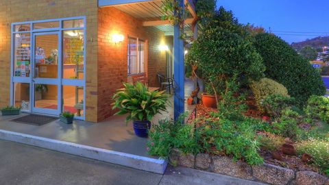 The Vines Motel And Cottages - NT Tourism 3