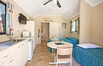 Captain Cook Holiday Village - Accommodation NT 2