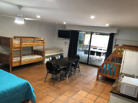 Captain Cook Holiday Village - Accommodation NT 4