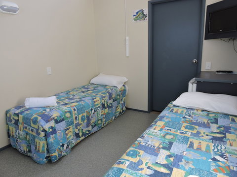 First Sun Holiday Park - Accommodation NT 0