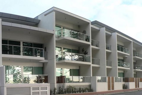 Breeze Beachfront Apartments - NT Tourism 2