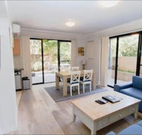Bondi Beach Garden Apartment - Accommodation NT