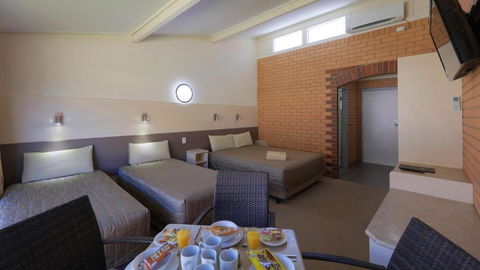 Tenterfield Motor Inn - Accommodation NT 6
