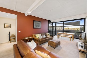 Accommodate Canberra - Dockside - Accommodation NT 4