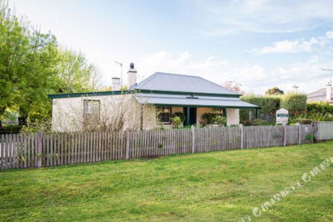 Georgies Cottage - NT Tourism 0
