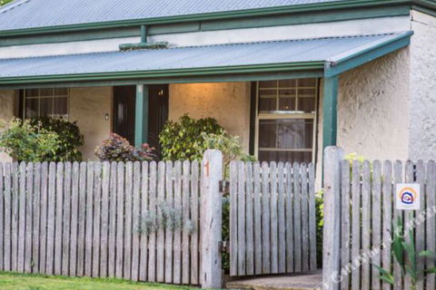 Georgies Cottage - NT Tourism 3