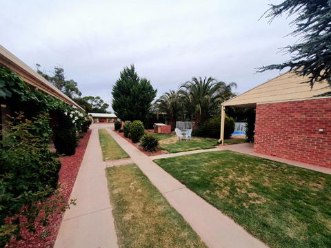 Roundhouse Motel - Accommodation NT 4
