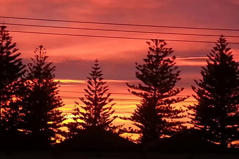 Adelaide Luxury Beach House - NT Tourism 6