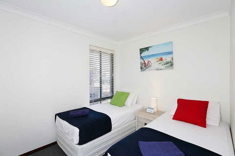 Scarborough Beach Front Resort Shell 4 - Accommodation NT 6