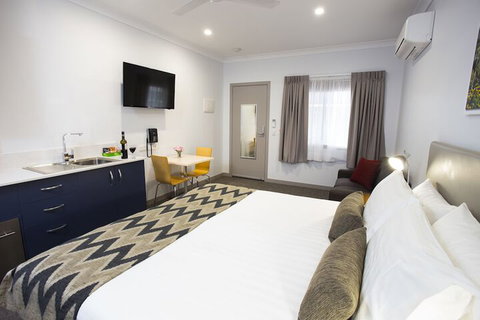 Altitude Motel Apartments - Accommodation NT 3