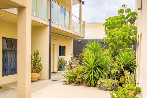Atlantic West Beach Apartments - Accommodation NT 2