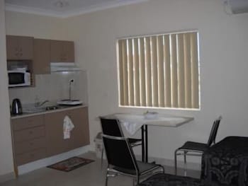 Molika Springs Motel - Accommodation NT 3