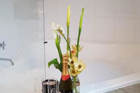 Creek Cottage Bed & Breakfast - Accommodation NT 6