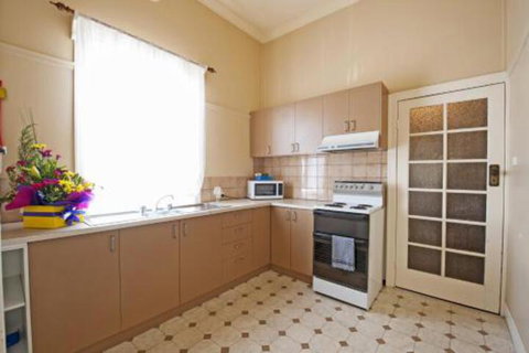 Arch On Mellool - Accommodation NT 1