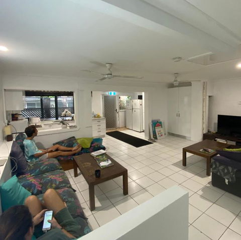 Cairns Beaches Flashpackers - Accommodation NT 3