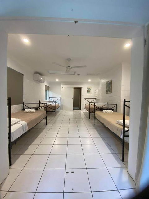 Cairns Beaches Flashpackers - Accommodation NT 5